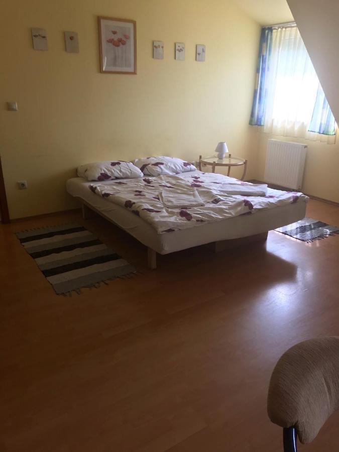 Vida Apartman Sarvar Exterior photo